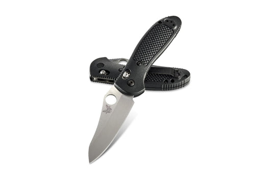 Benchmade, Inc.โข Griptilian 550-S30V Black Nylon CPM S30V Stainless Steel Pocket Knife